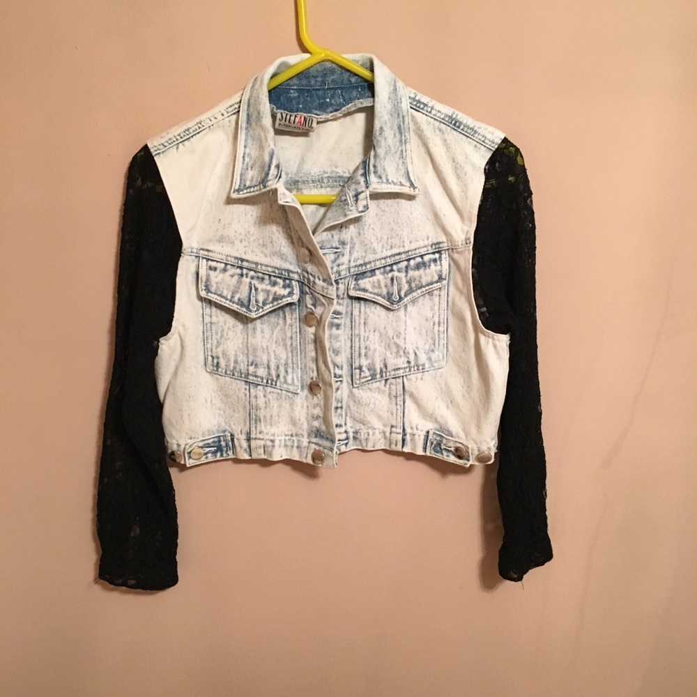 Lace Stefano Int’l cropped jean jacket EUC
